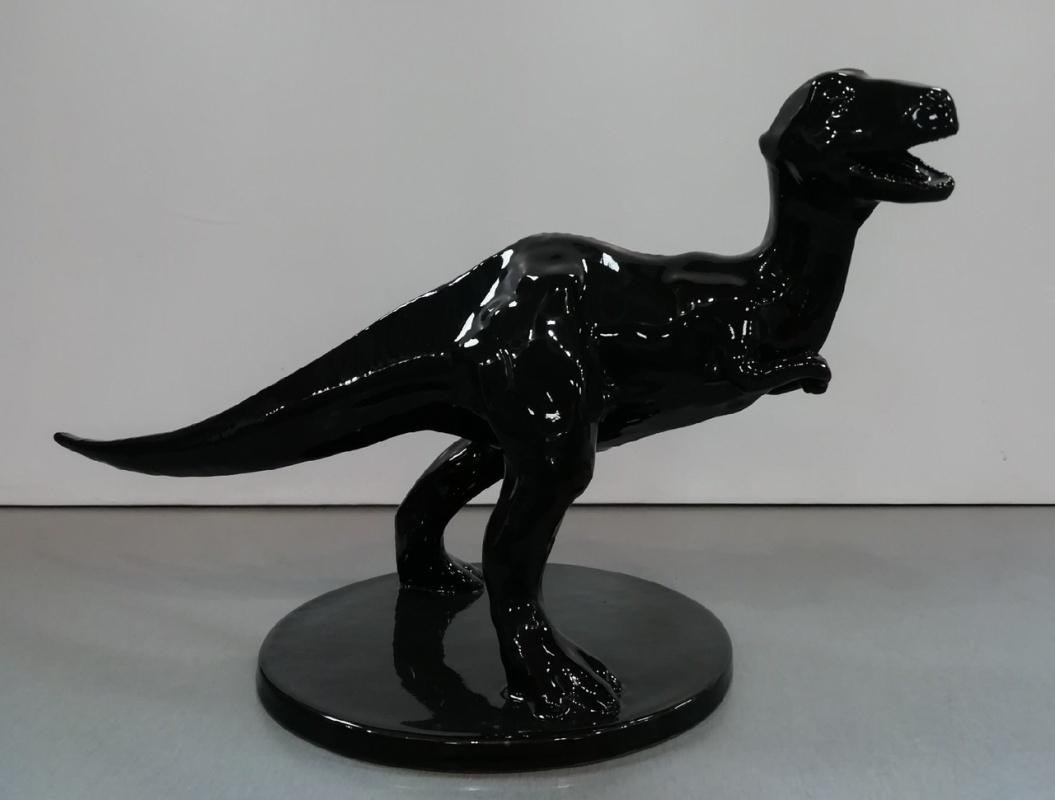 картинка Вальков Д.Е.  "  Терранозавр Р" керамика , глазурь
