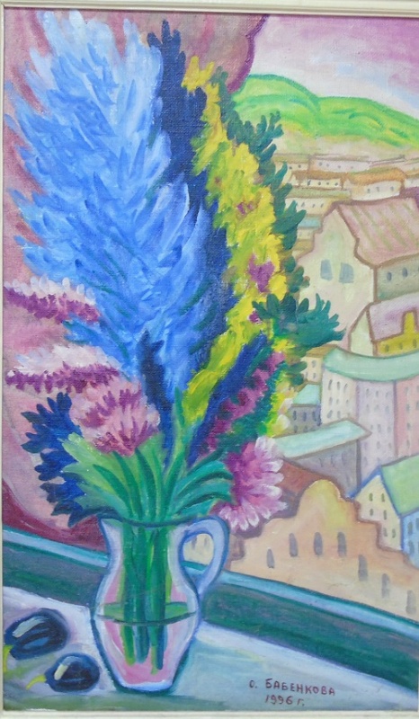 картинка Бабенкова О.Е. " Цветы на окне с видом на город " х.м.  75 * 45 , 